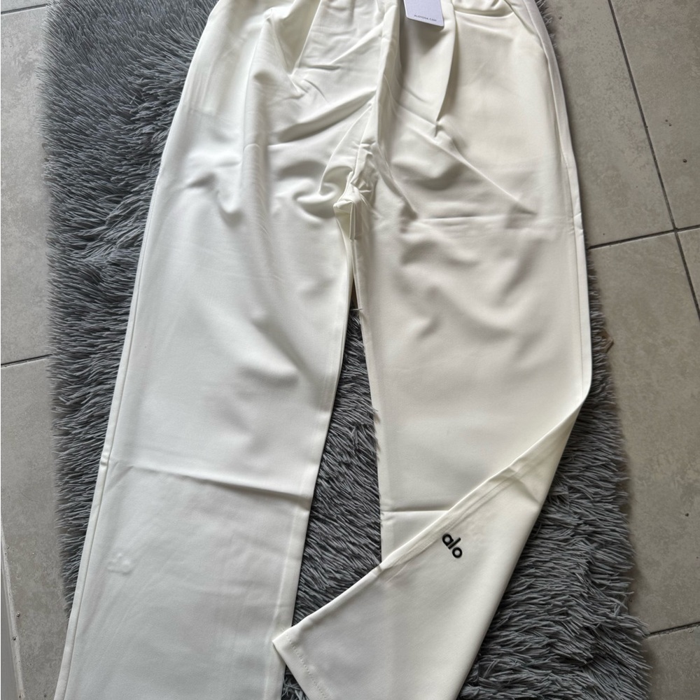 ALO Yoga Women's Cream Trouser Pants